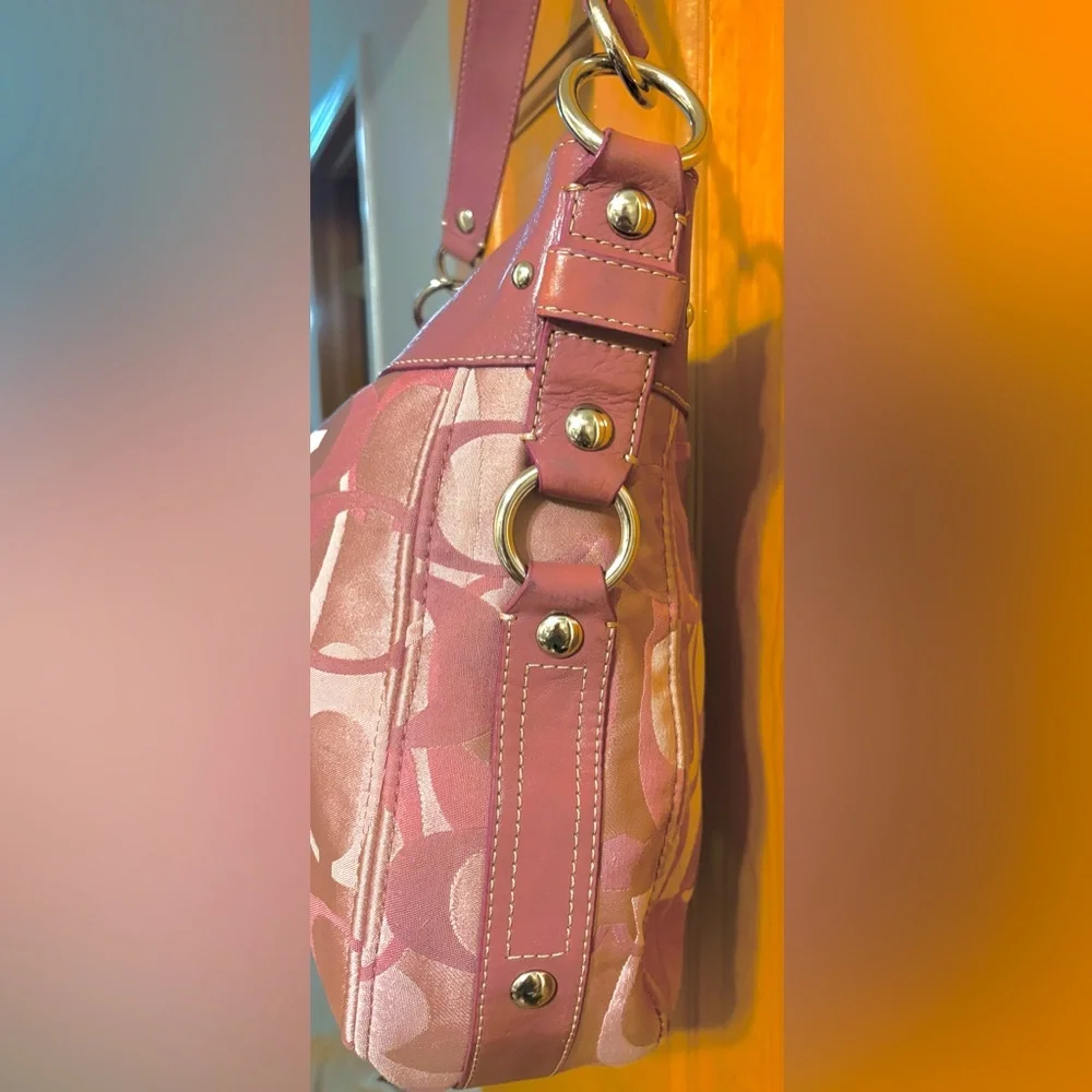 Coach Zoe Optic Signature Large Hobo Handbag Ex Cond FIRM RESERVED - Picture 4 of 11